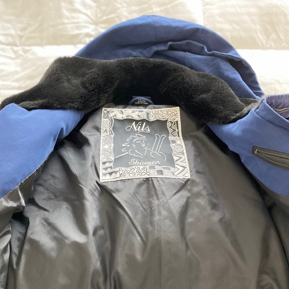 NILS Skiwear Coat - Picture 9 of 9